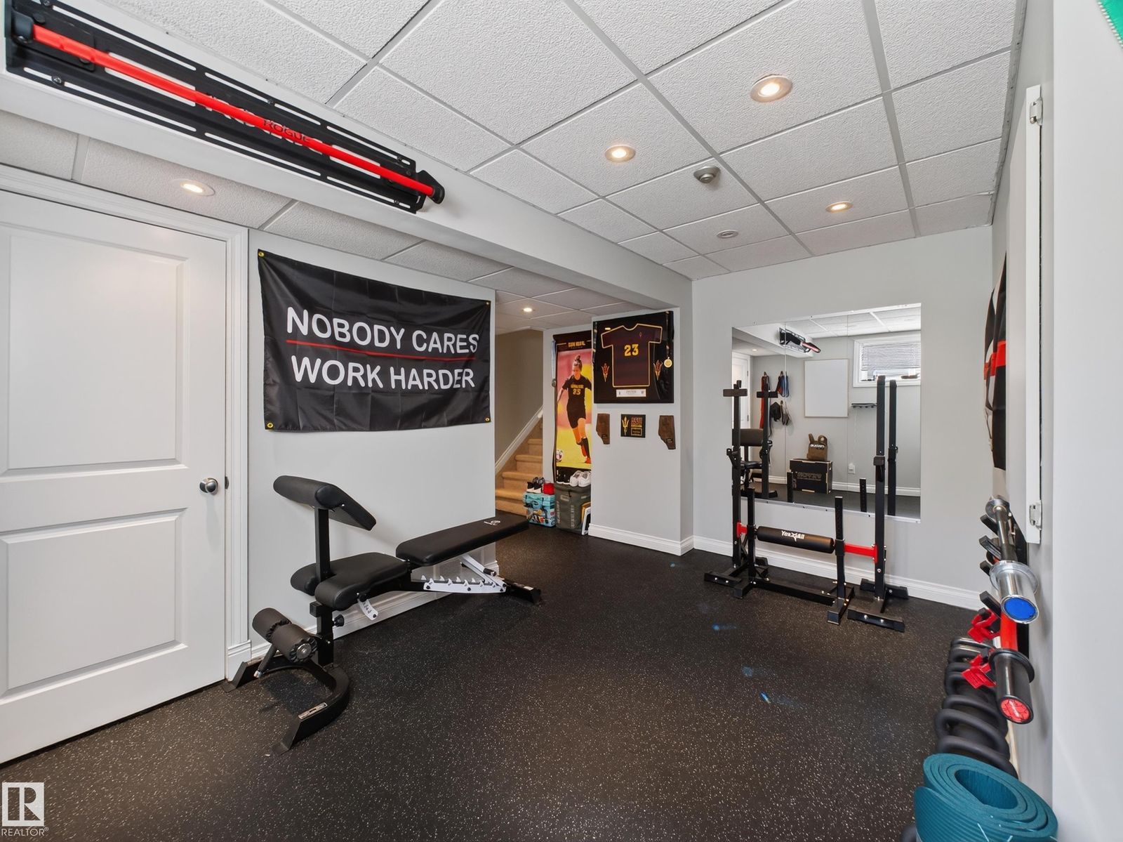 Basement gym with rubber flooring
