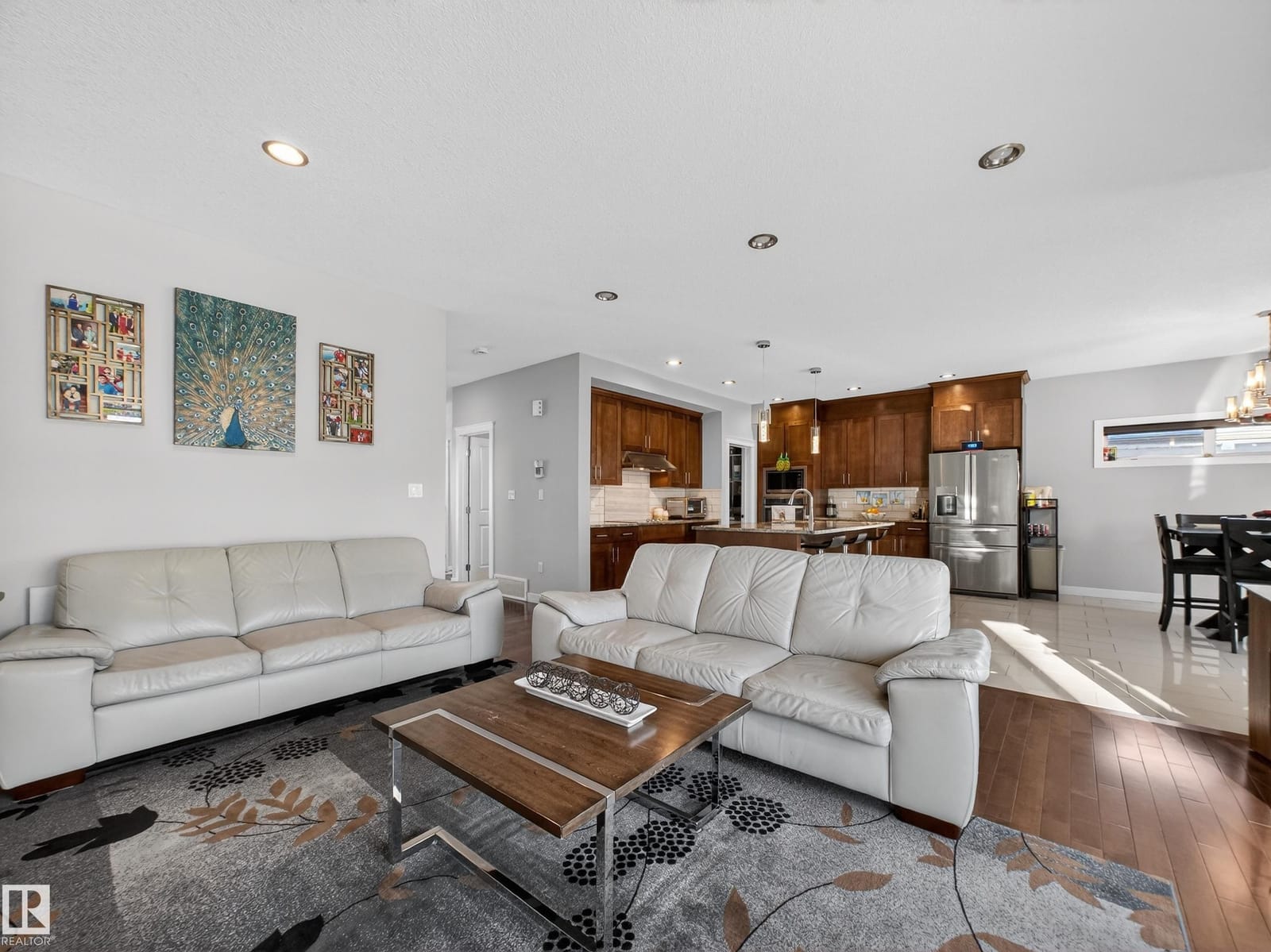 Great room open to the kitchen