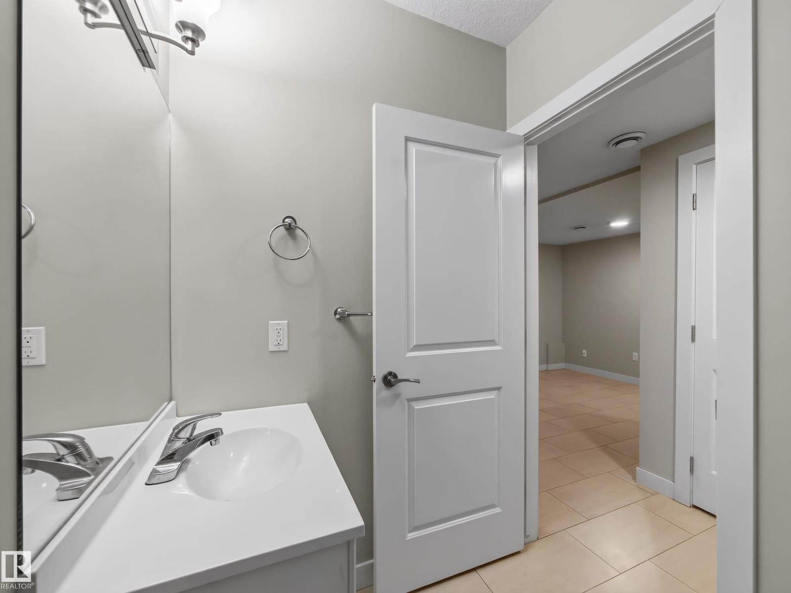 Lower-level bath and utility area